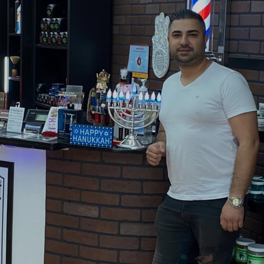 Inside Mainstreet Barbershop